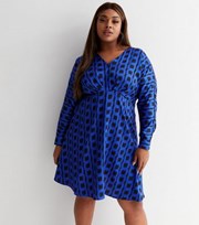 New Look Curves Blue Chain Print V Neck Long Sleeve Mini Dress
